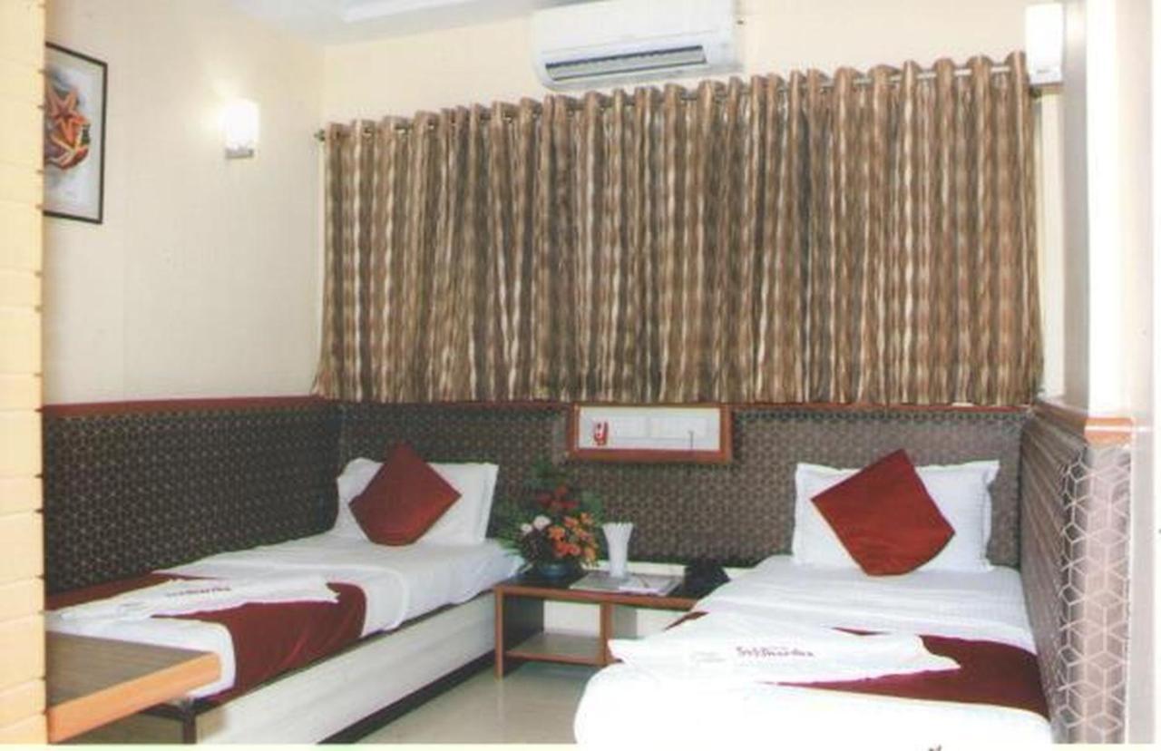 Hotel Siddhartha Bombaim Exterior foto